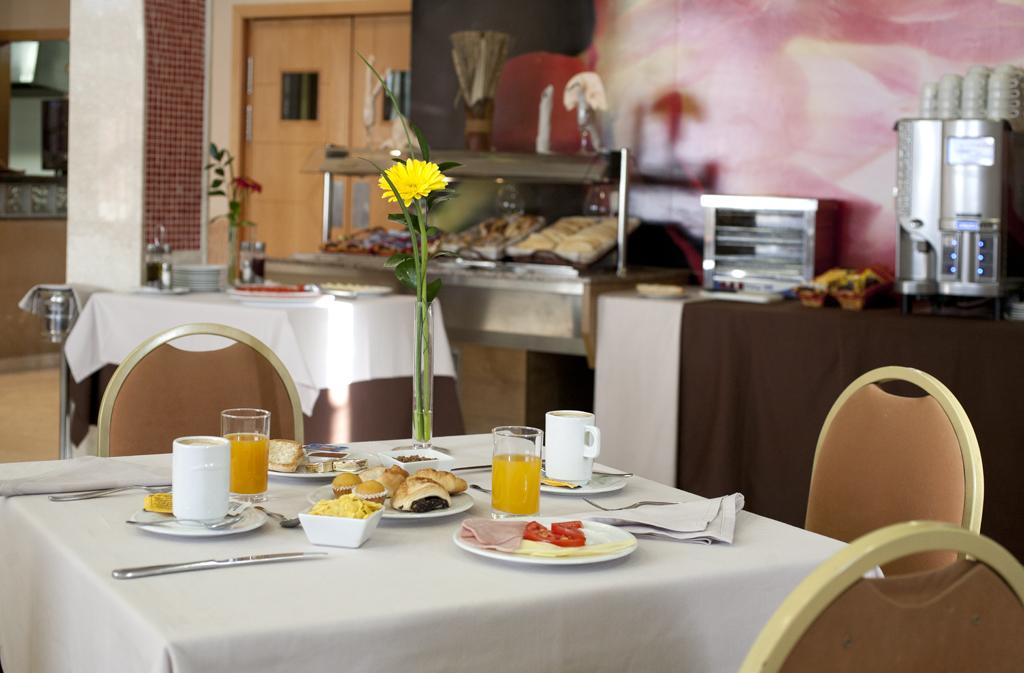 Hotel Tocina Business Albolote Restauracja zdjęcie
